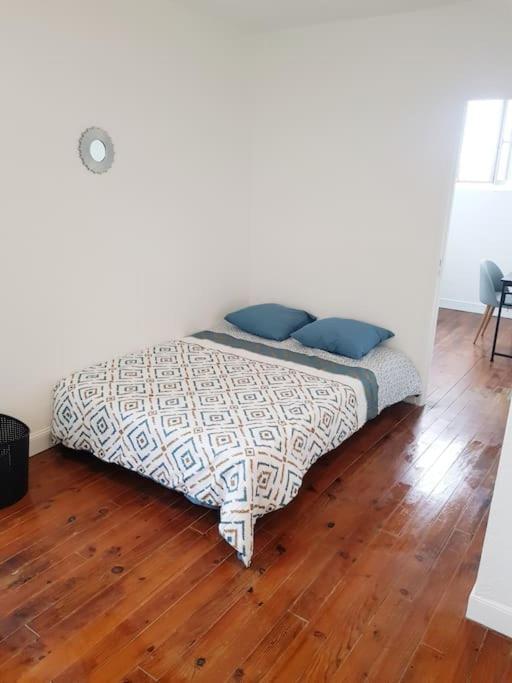 Апартаменты Le Jeanne 4/6 Couchages, Wifi, Sanctuaire Лурд Экстерьер фото