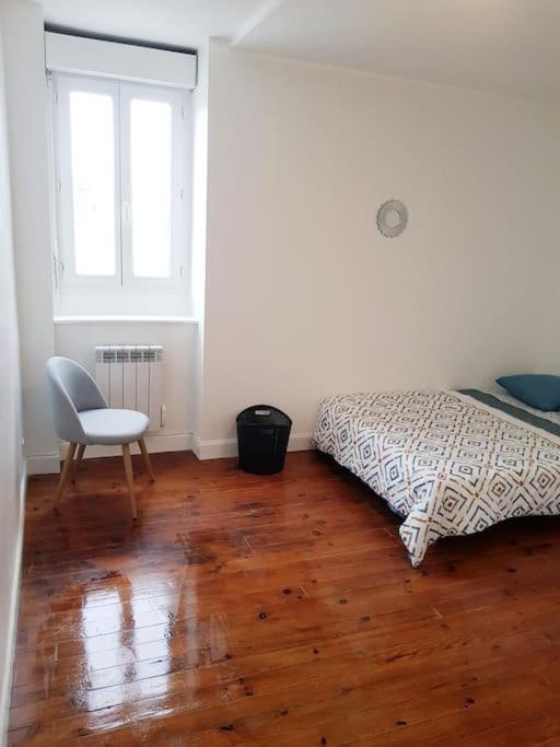 Апартаменты Le Jeanne 4/6 Couchages, Wifi, Sanctuaire Лурд Экстерьер фото